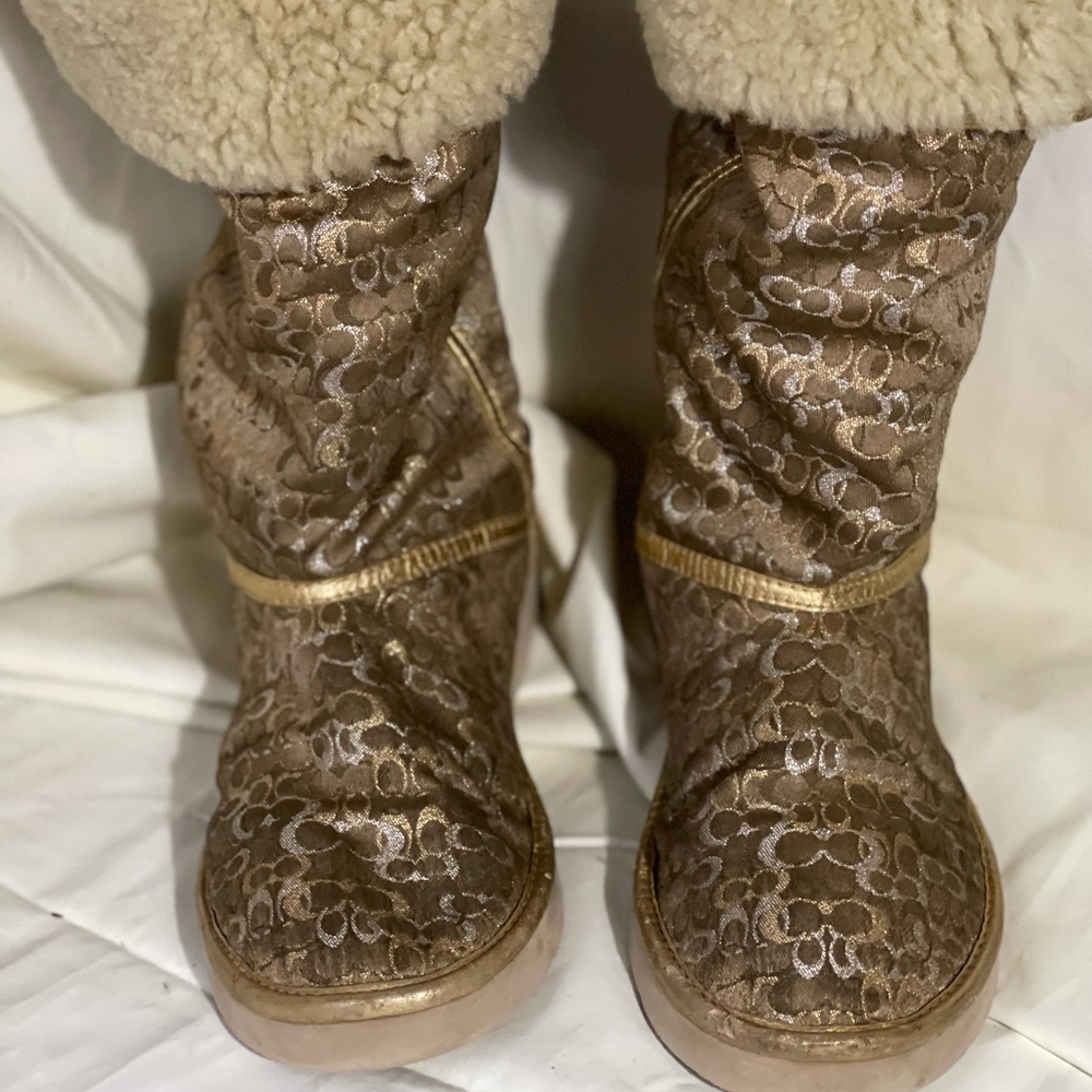 Coach boots